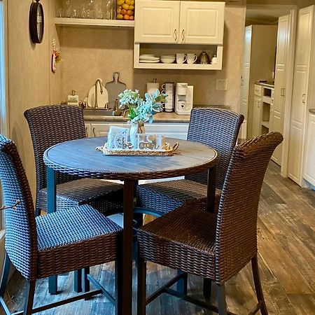 Your Own Cozy Tiny Home Austell Ngoại thất bức ảnh