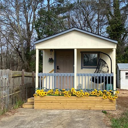 Your Own Cozy Tiny Home Austell Ngoại thất bức ảnh