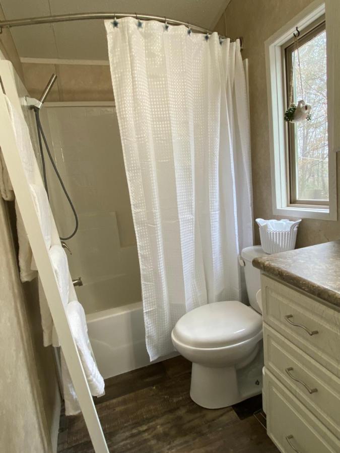 Your Own Cozy Tiny Home Austell Ngoại thất bức ảnh