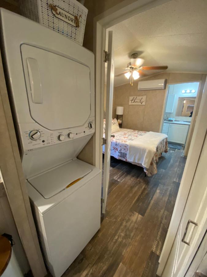 Your Own Cozy Tiny Home Austell Ngoại thất bức ảnh