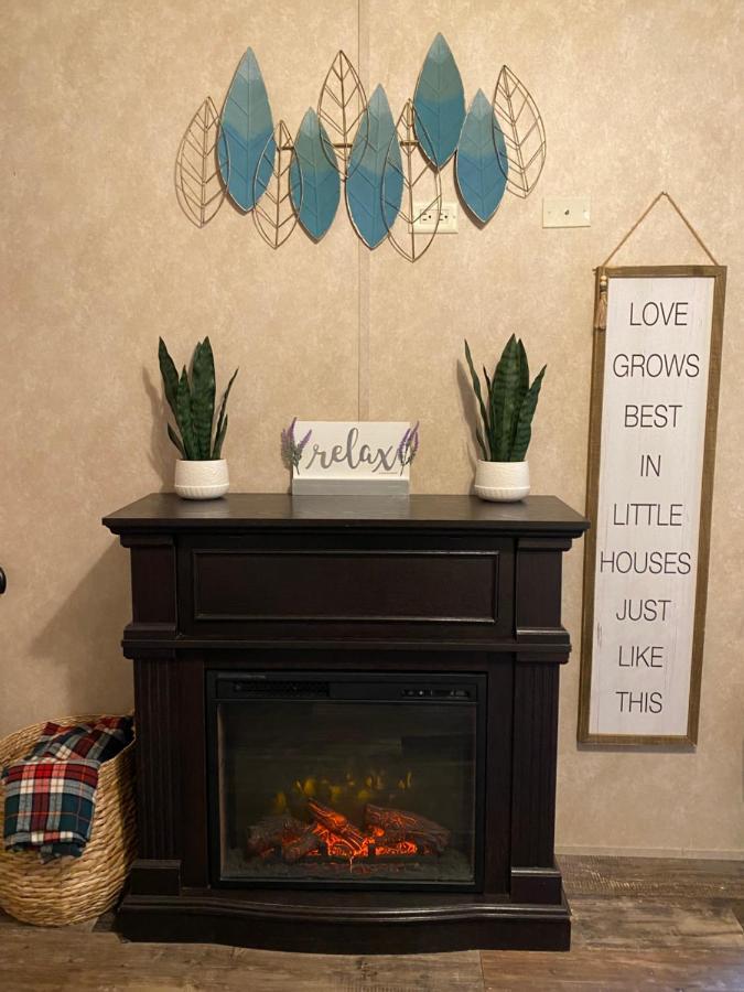 Your Own Cozy Tiny Home Austell Ngoại thất bức ảnh